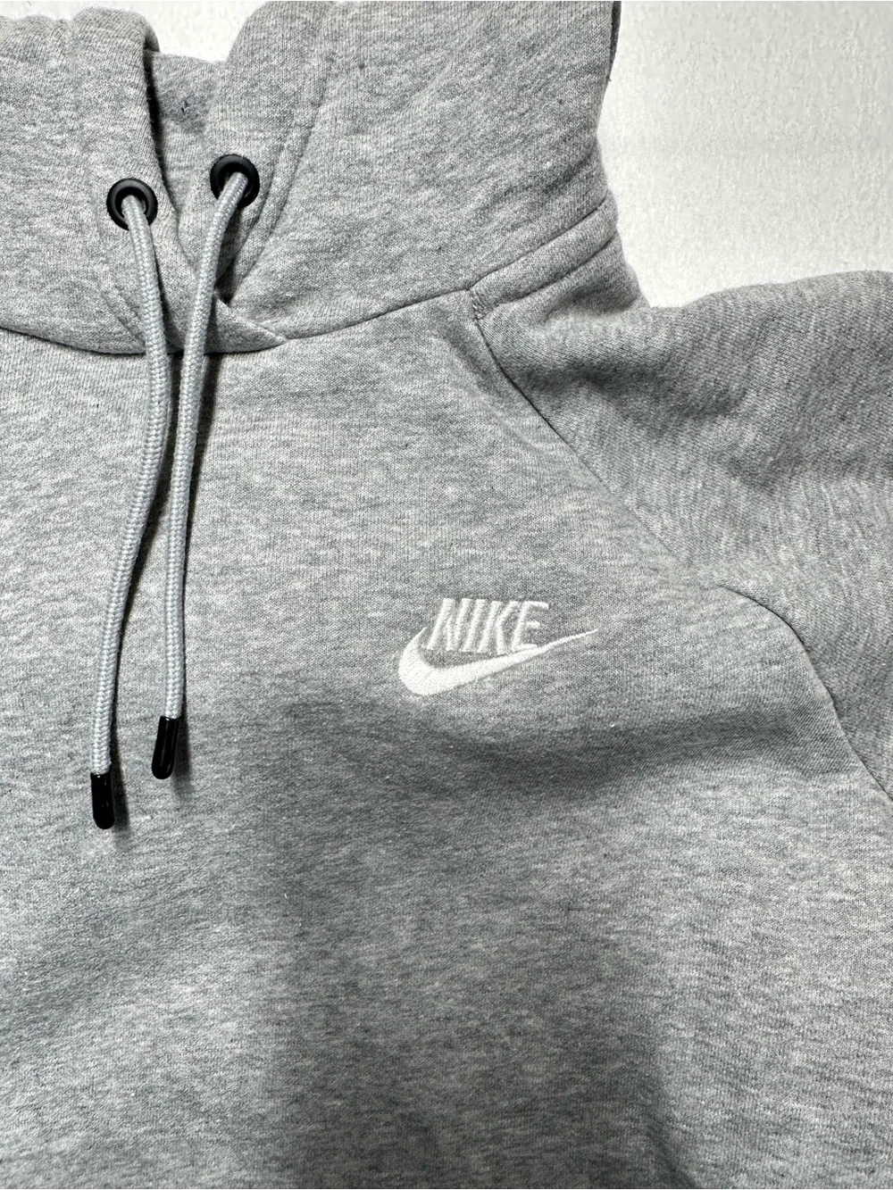 Nike Women's Small Gray Pullover Hoodie with White Embroidered Swoosh